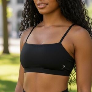 Gymshark Cut Out Bandeau -
Black